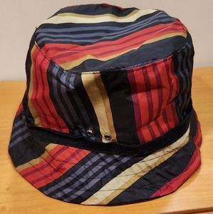 Reversible bucket hat striped/black unisex
